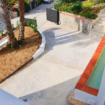 Manuki Mas Vall-Llobrega